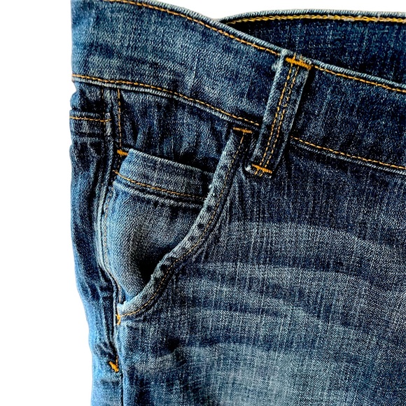 Old Navy Denim  Bermuda shorts size 8. Gently used - Picture 6 of 9